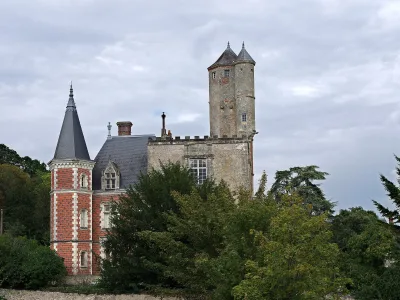 Château de Beaumont-la-Ronce