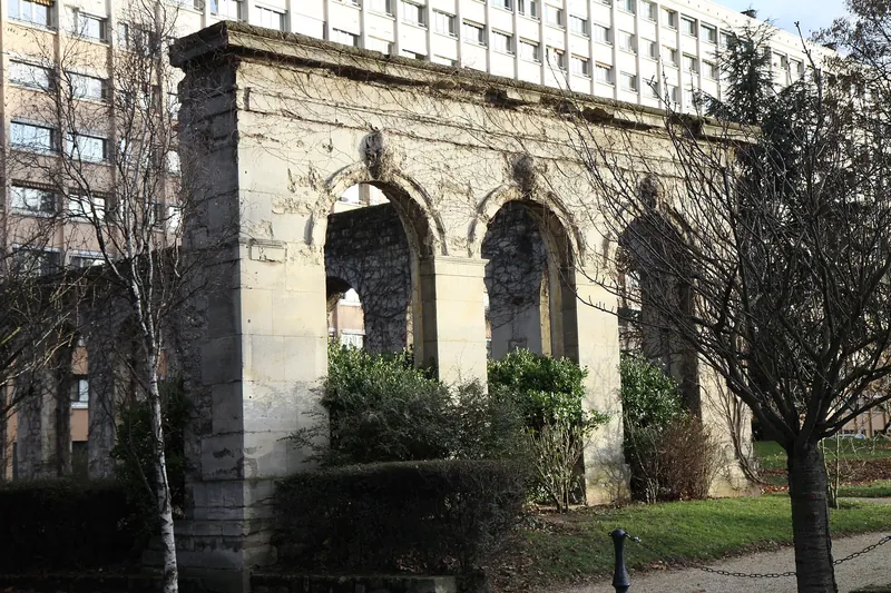 Château de Charentonneau (ancien)