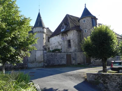 Château de Saint-Jean-Ligoure