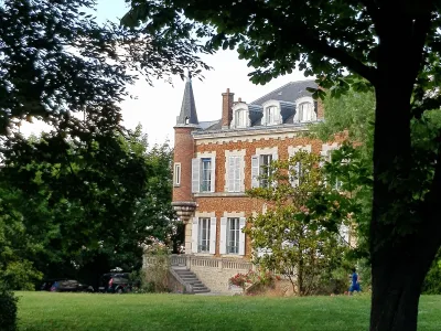 Château des Quatre Tourelles