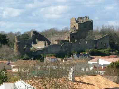 Château fort de Talmont
