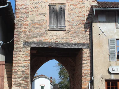 Enceinte de Romenay
