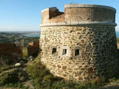 Fort Carré et tour de l'Étoile
