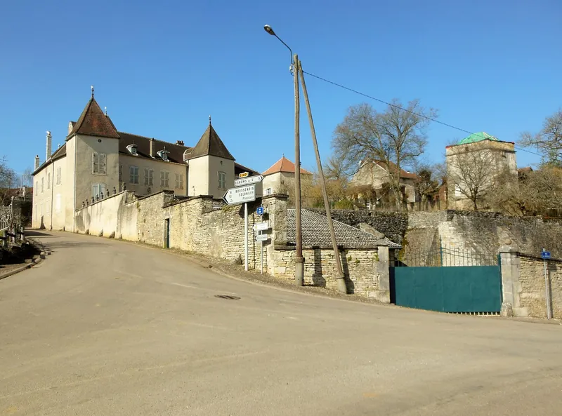 Maison forte de Rivière-les-Fosses
