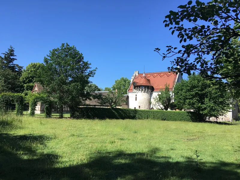 Manoir dit Ferme des Templiers, au hameau de Genetey