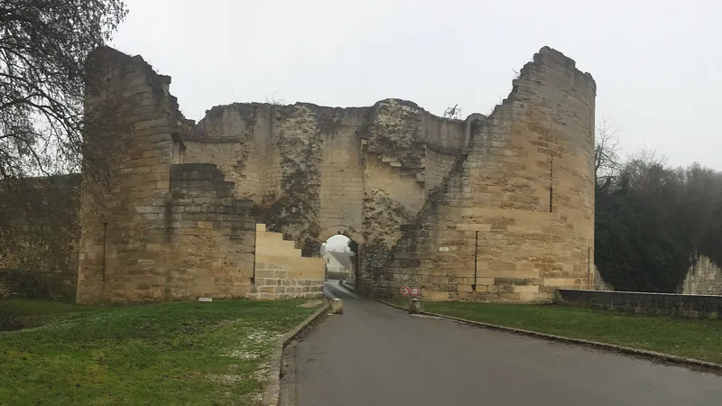 Porte de Laon et remparts
