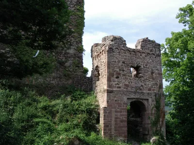 Ruines du château de Hugstein