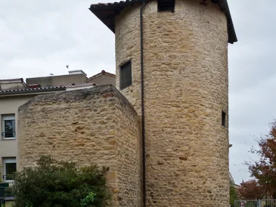 Tour et remparts de Villefranche-sur-Saône