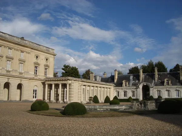 Château de Bizy