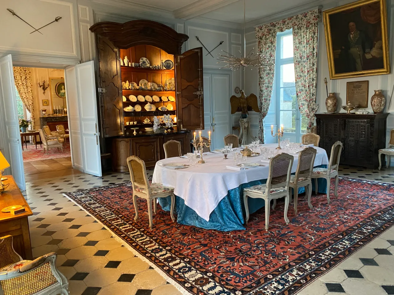 Château de la Barre, Conflans-sur-Anille – hôtellerie